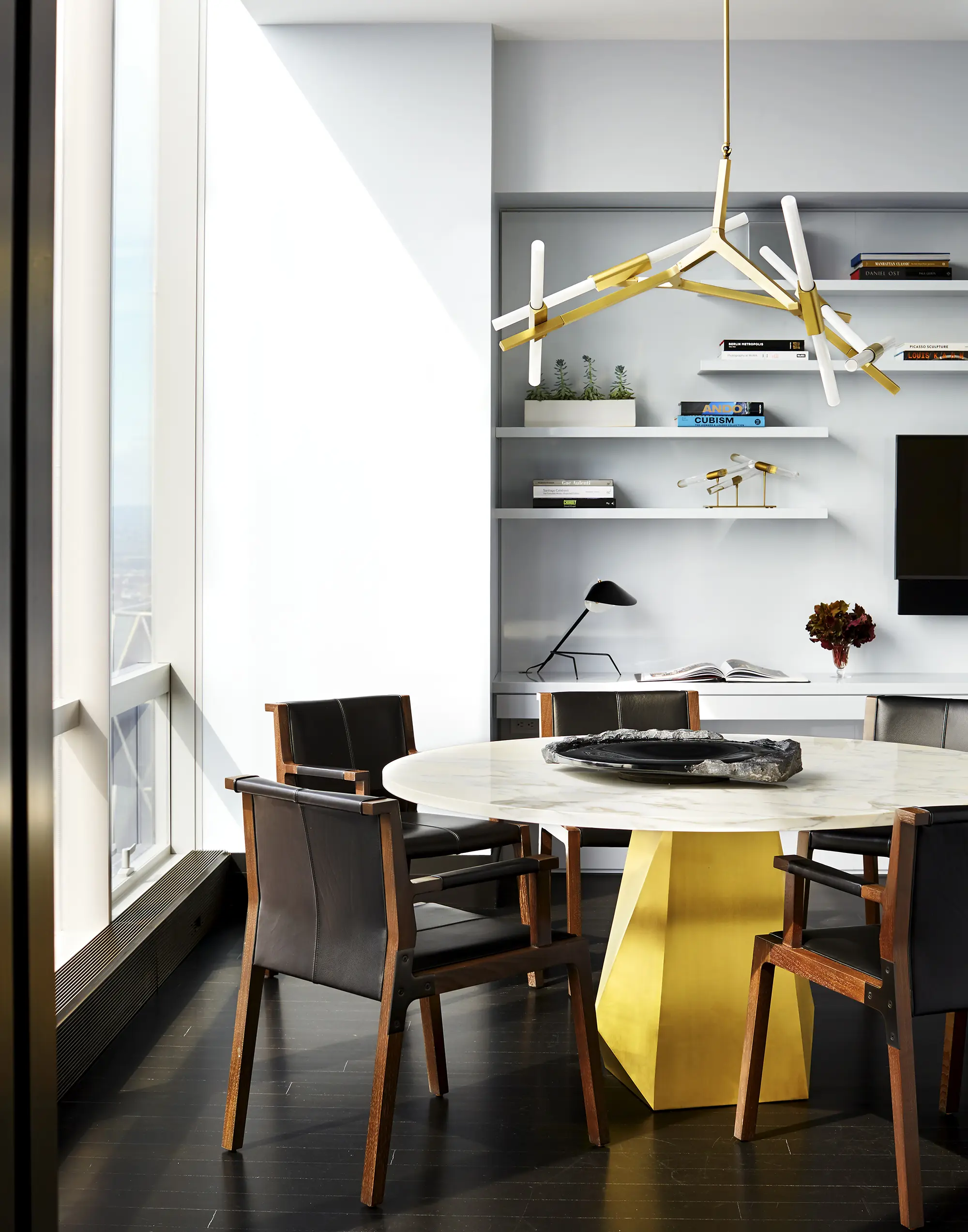 Jamie Drake Design. Dream Row Apartment II Photography by Trevor Tondro
