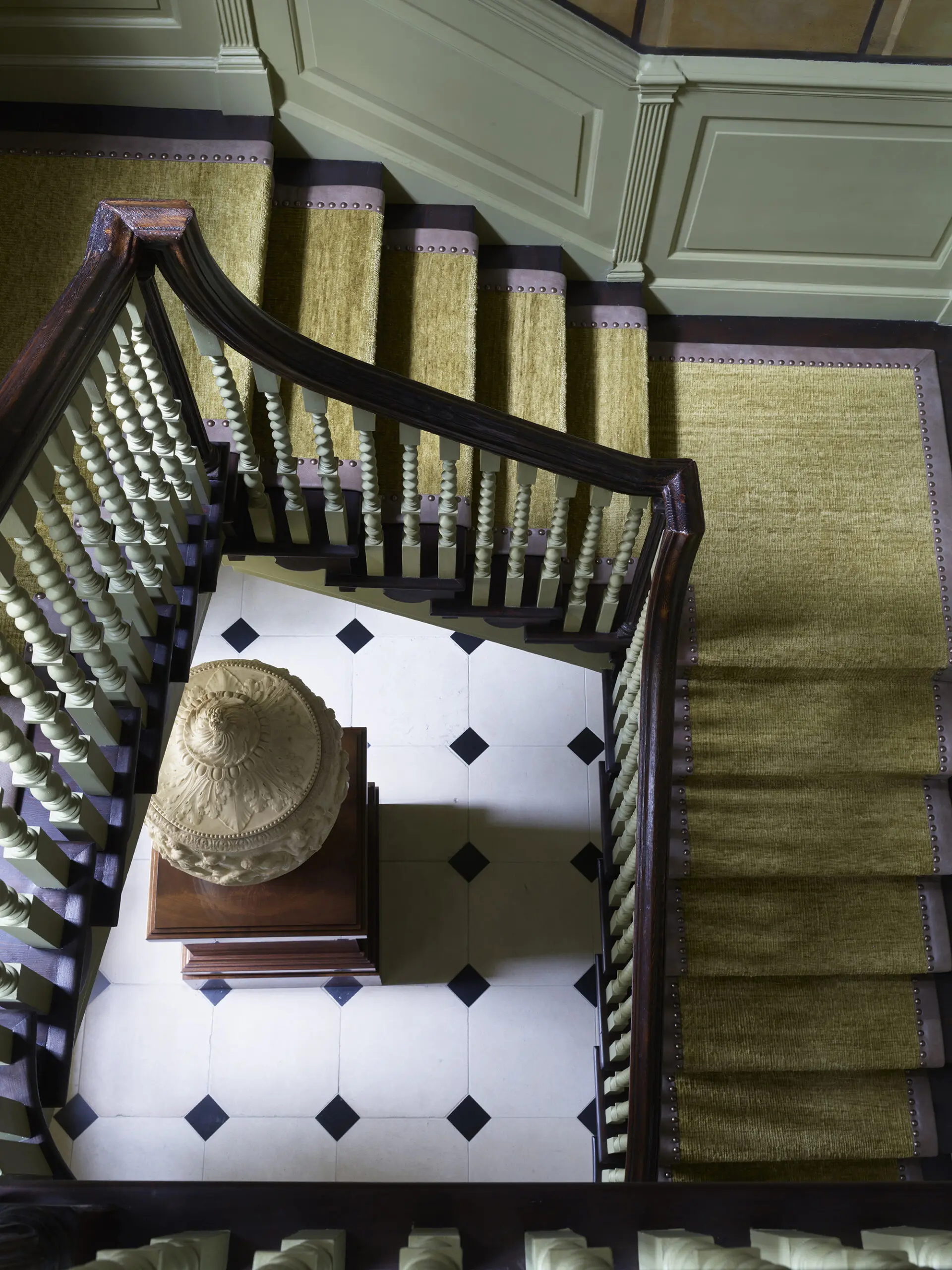 Jamie Drake. London Luxe. Photography by Simon Upton.