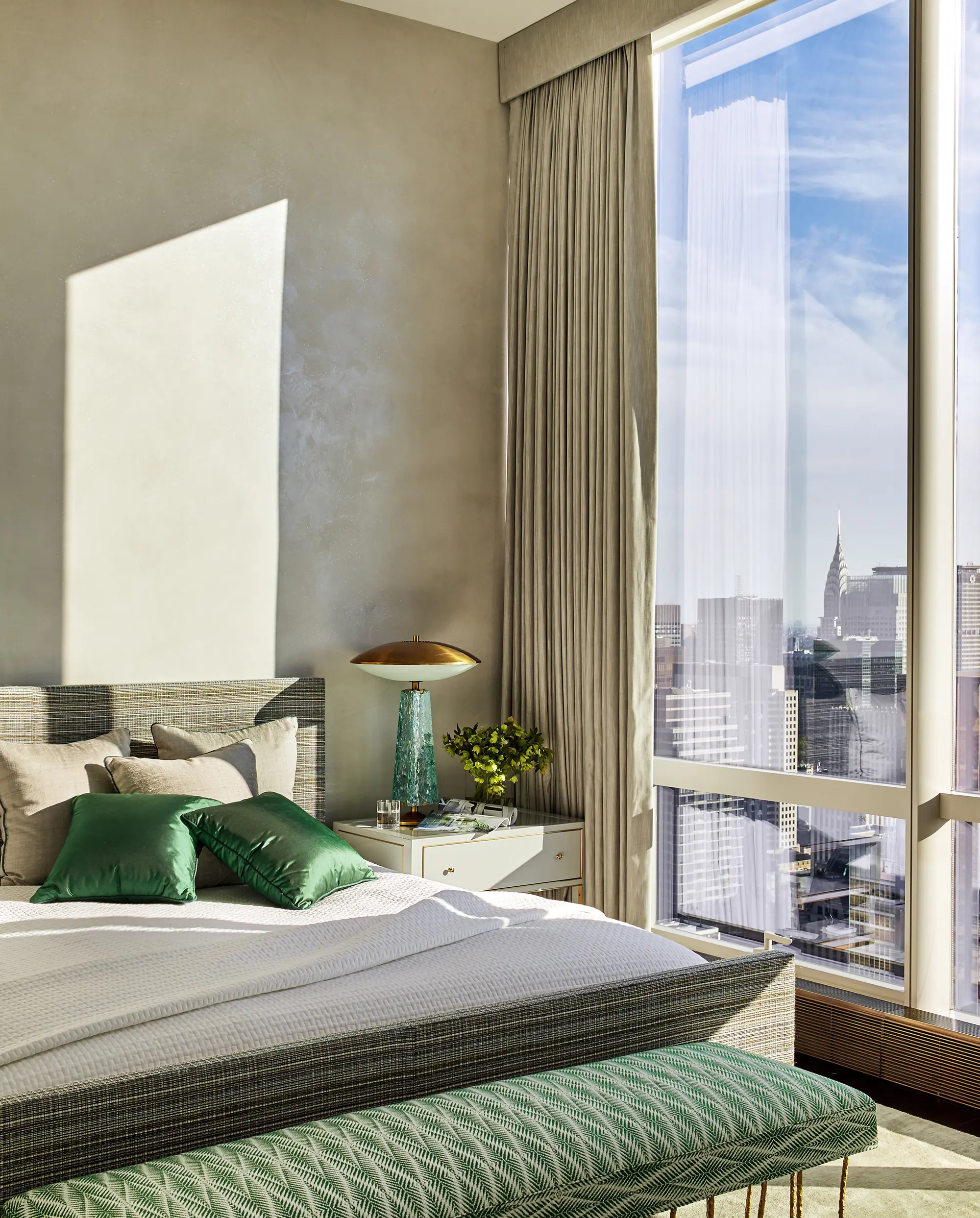 Jamie Drake Design. Dream Row Apartment II Photography by Trevor Tondro