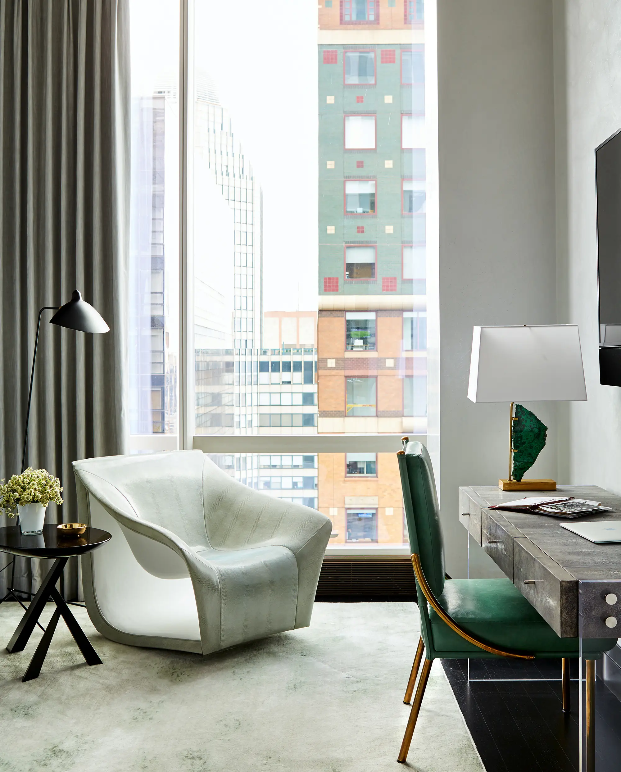 Jamie Drake Design. Dream Row Apartment II Photography by Trevor Tondro