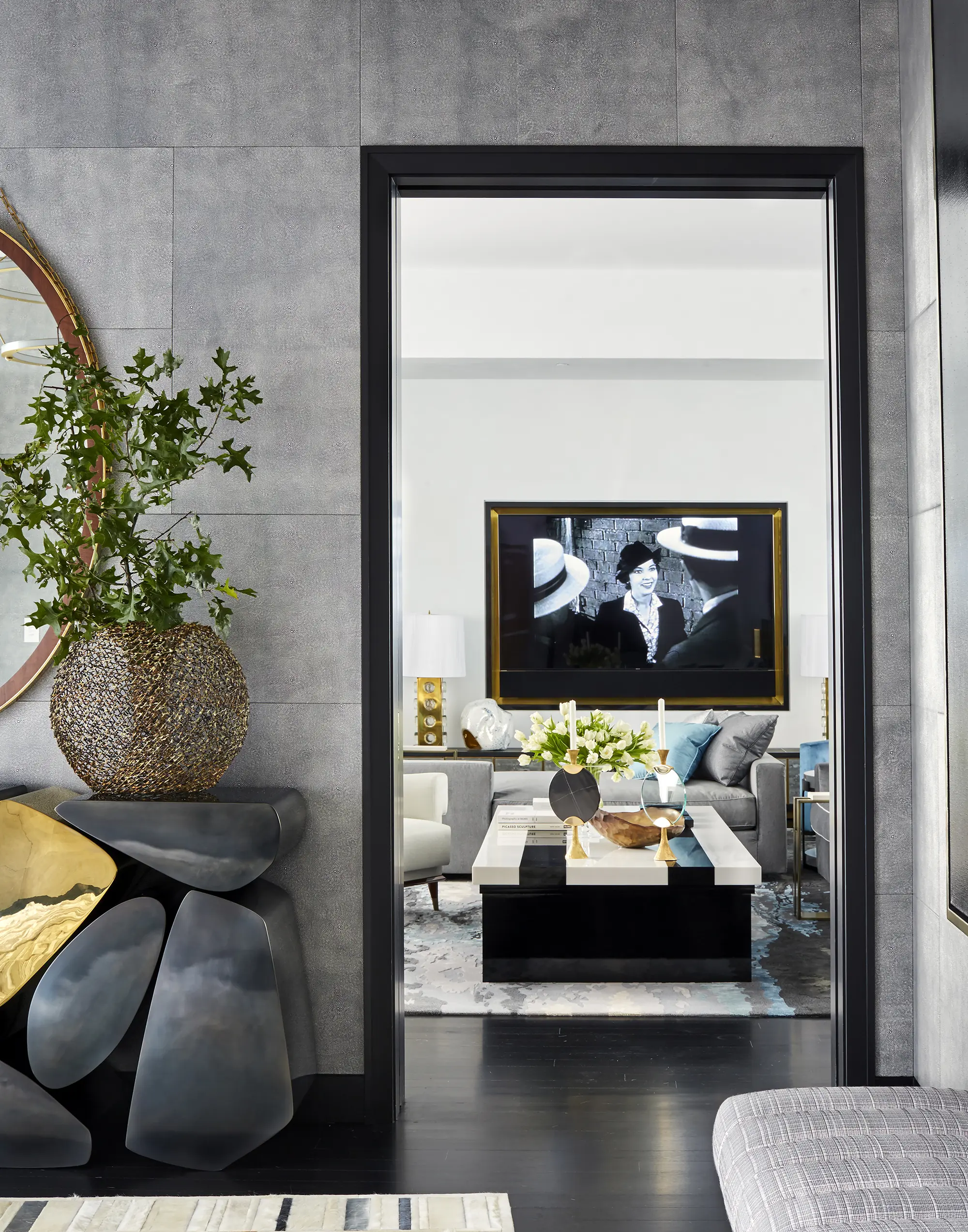 Jamie Drake Design. Dream Row Apartment II Photography by Trevor Tondro